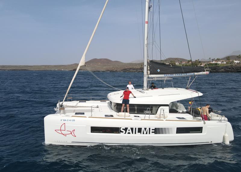 Book yachts online - catamaran - Lagoon 40 - Eskimo  - rent