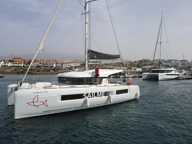 Book yachts online - catamaran - Lagoon 40 - Eskimo  - rent