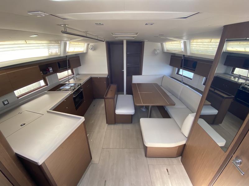 Book yachts online - sailboat - Oceanis 46.1 - Yess Boss (First Line) - rent
