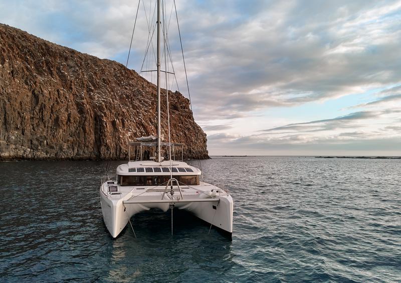 Book yachts online - catamaran - Lagoon 52F - Neptuno  - rent