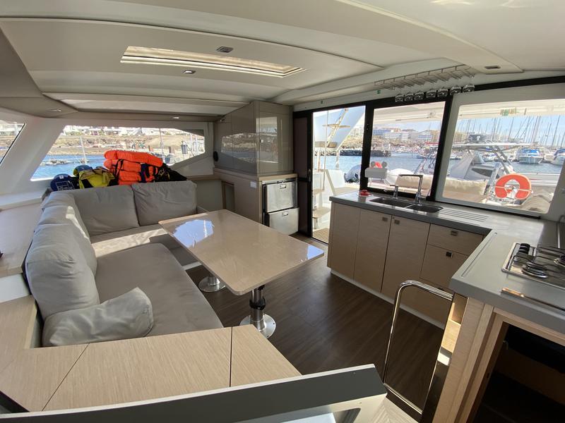 Book yachts online - catamaran - Lucia 40 - Aquila (!!!from Monday!) - rent