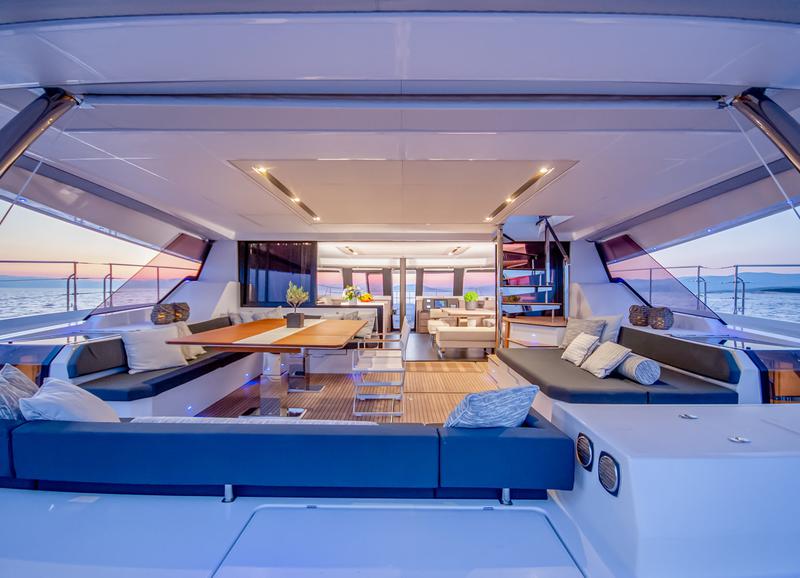 Book yachts online - powercatamaran - Fountaine Pajot Power 67 - nessun nome - rent