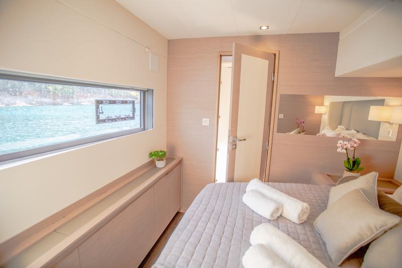 Book yachts online - powercatamaran - Fountaine Pajot Power 67 - nessun nome - rent