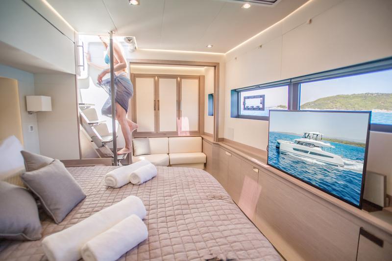 Book yachts online - powercatamaran - Fountaine Pajot Power 67 - nessun nome - rent