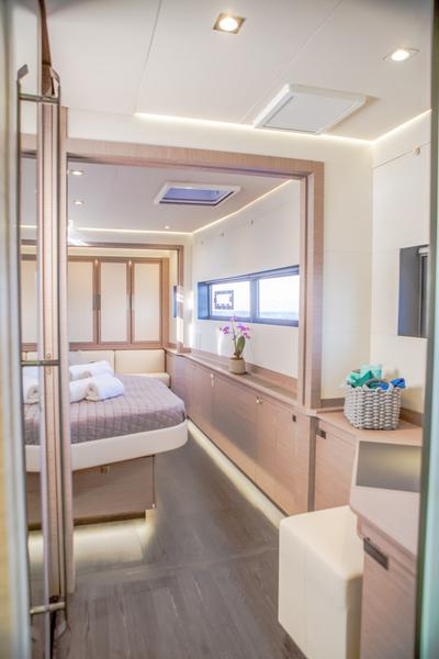 Book yachts online - powercatamaran - Fountaine Pajot Power 67 - nessun nome - rent