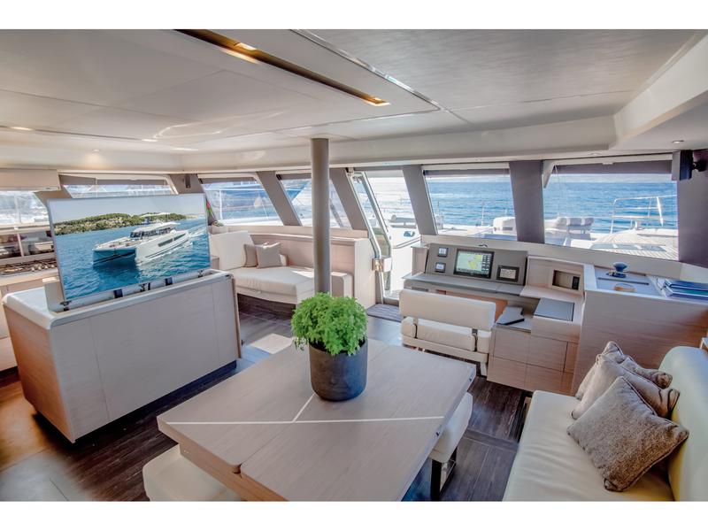 Book yachts online - powercatamaran - Fountaine Pajot Power 67 - nessun nome - rent