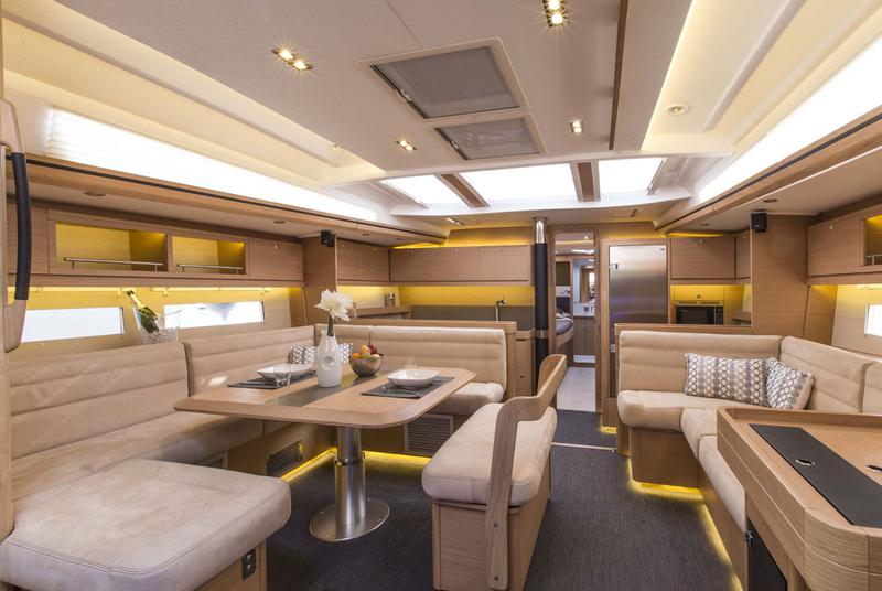 Book yachts online - sailboat - Dufour 56 Exclusive - INVICTUS - rent
