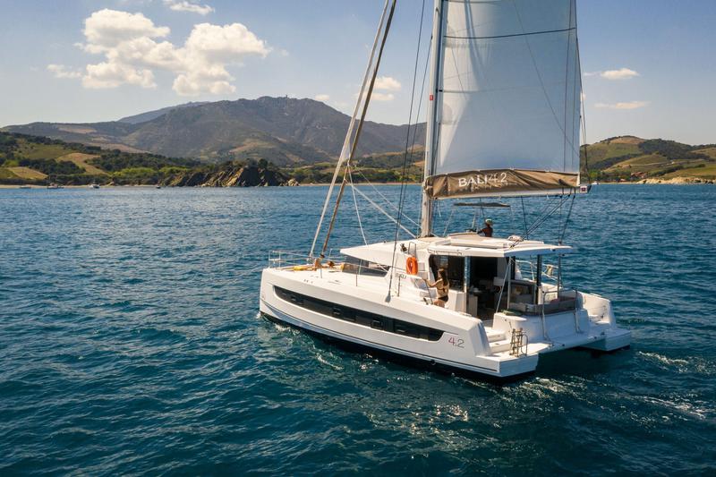 Book yachts online - catamaran - Bali 4.2 - Satisfaction - rent