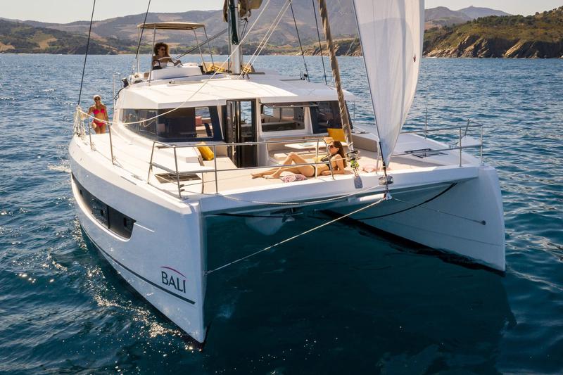 Book yachts online - catamaran - Bali 4.2 - Satisfaction - rent