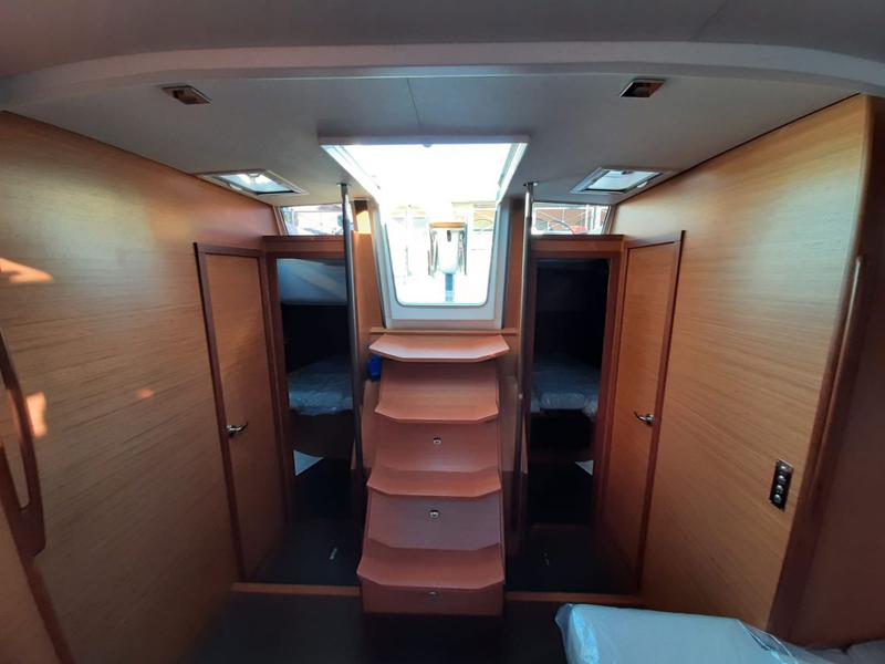 Book yachts online - sailboat - Dufour 530 - ARTEMIDE - rent