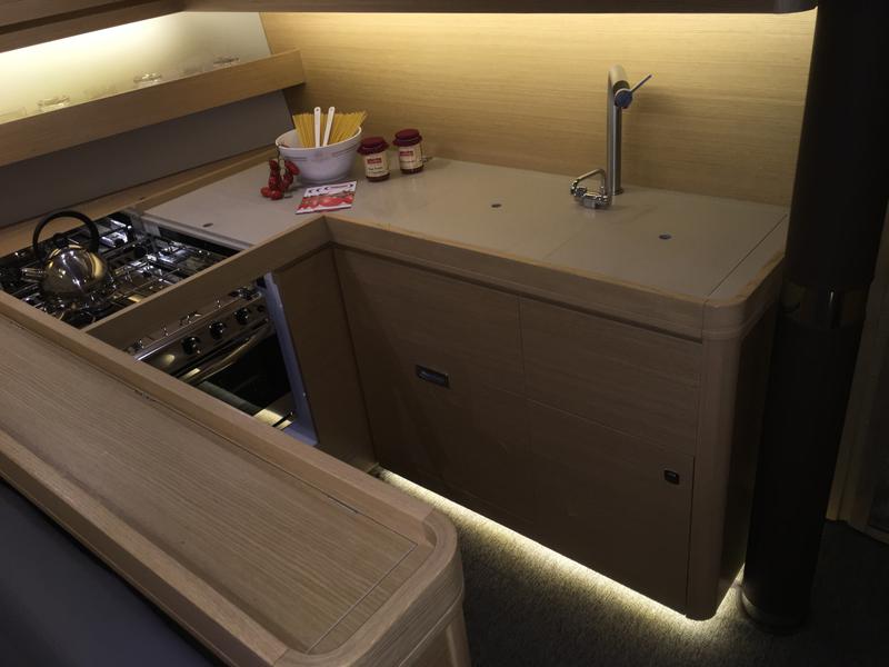 Book yachts online - sailboat - Dufour 56 Exclusive - INVICTUS - rent