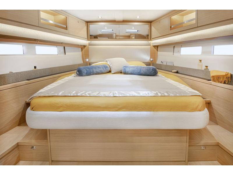 Book yachts online - sailboat - Dufour 530 - PERSEIDE - rent