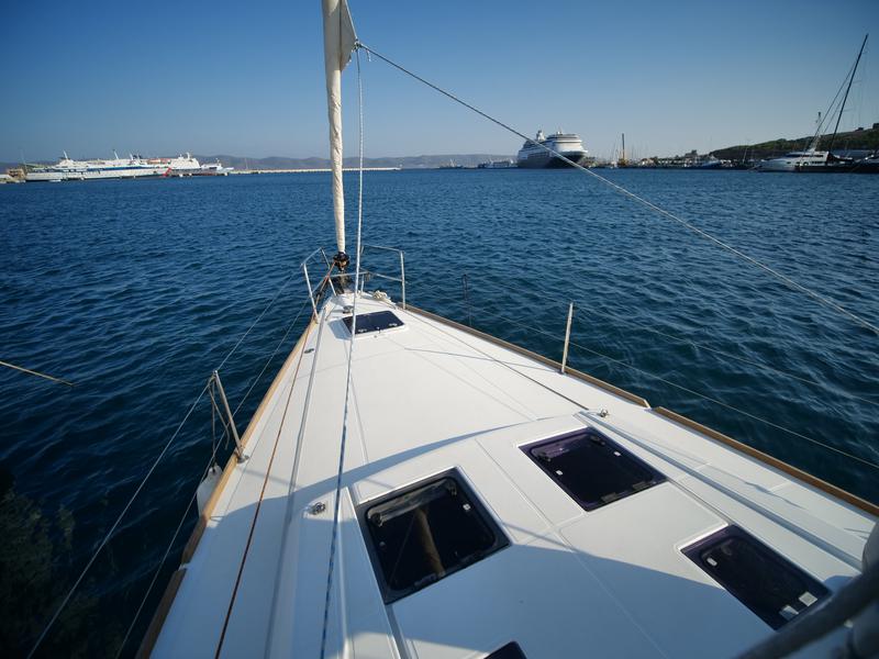 Book yachts online - sailboat - Oceanis 45 - Bella - rent