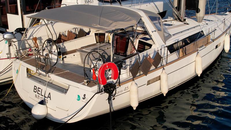Book yachts online - sailboat - Oceanis 45 - Bella - rent