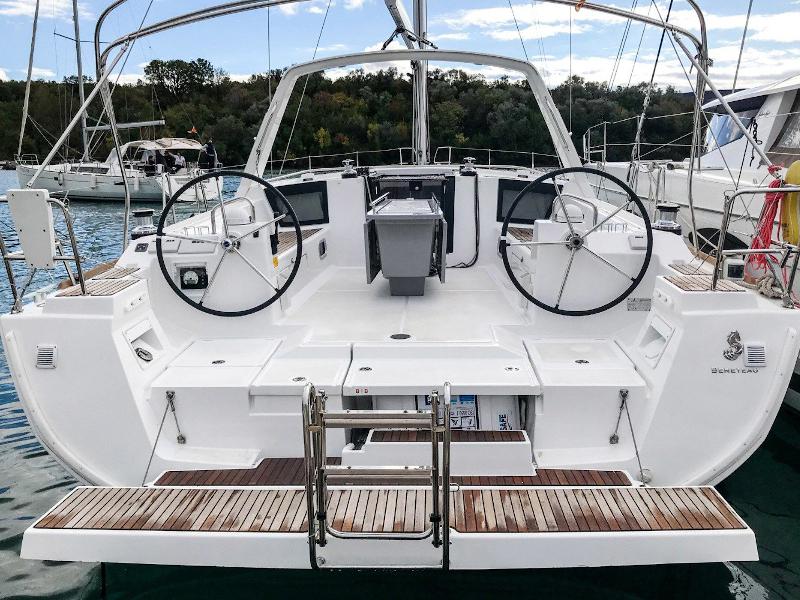 Book yachts online - sailboat - Oceanis 45 - Bella - rent