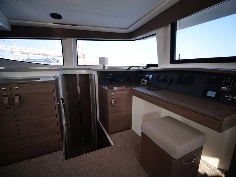Book yachts online - catamaran - Bali 4.8 - EAGLE - rent