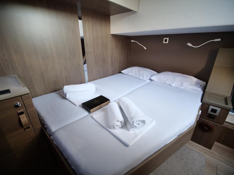 Book yachts online - catamaran - Bali 4.8 - EAGLE - rent