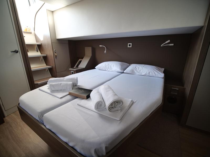 Book yachts online - catamaran - Bali 4.8 - EAGLE - rent