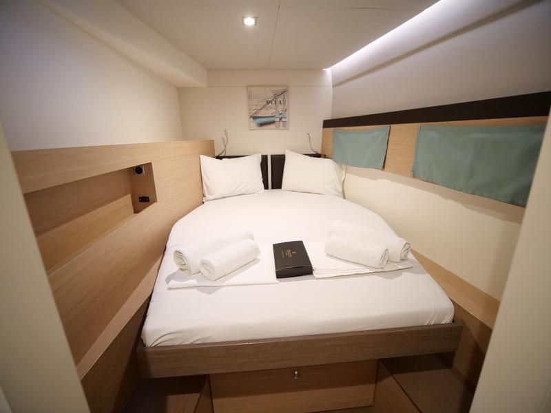 Book yachts online - catamaran - Bali 4.5 - Cilia - rent