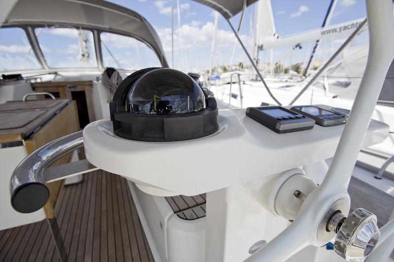 Book yachts online - sailboat - Bavaria 45 - Bonata - rent