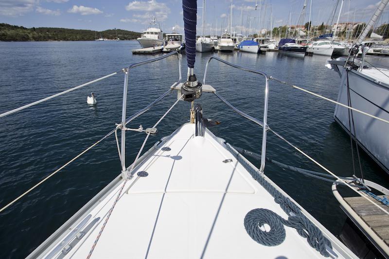 Book yachts online - sailboat - Bavaria 37 Cruiser - Ikona - rent