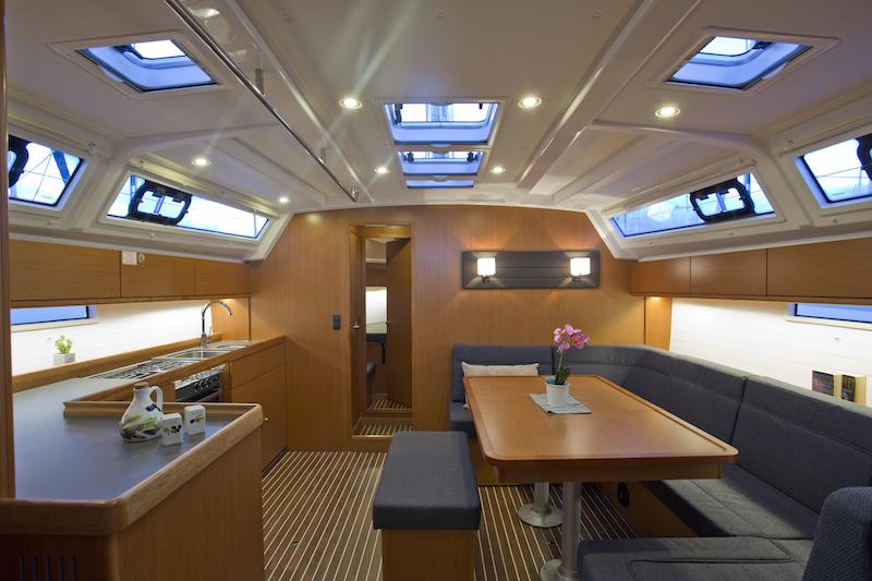 Book yachts online - sailboat - Bavaria 46 Cruiser - Avatar - rent