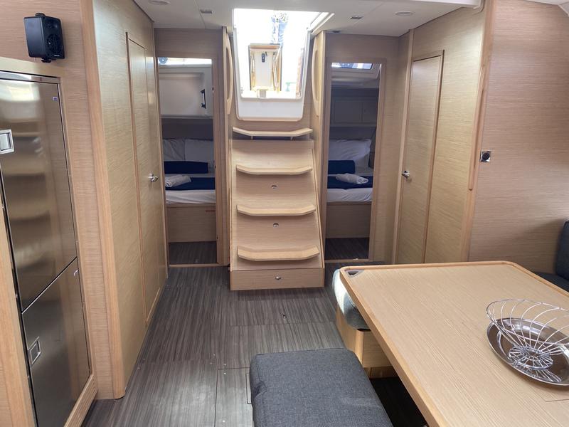 Book yachts online - sailboat - Dufour 470 - Virgo - rent