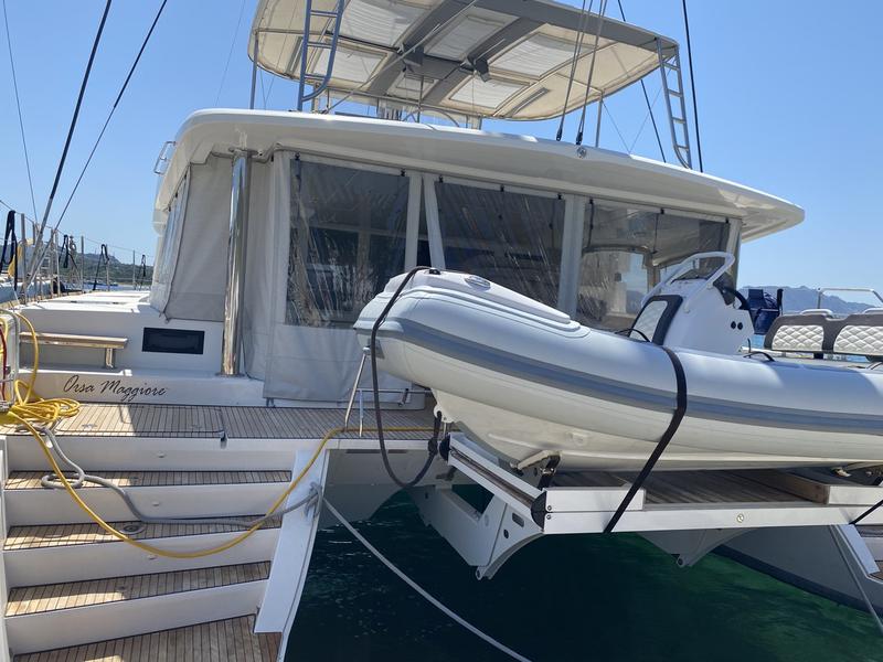 Book yachts online - catamaran - Lagoon 52F (5 cab) - Orsa Maggiore (AC, WM, Generator, Inverter, Tender Lift) - rent
