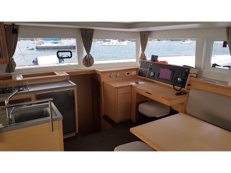 Book yachts online - catamaran - Lagoon 450 F - Kaus Australis (A/C, WM, Generator, Inverter) - rent