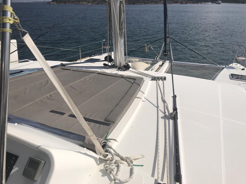 Book yachts online - catamaran - Lagoon 450 F - Kaus Australis (A/C, WM, Generator, Inverter) - rent