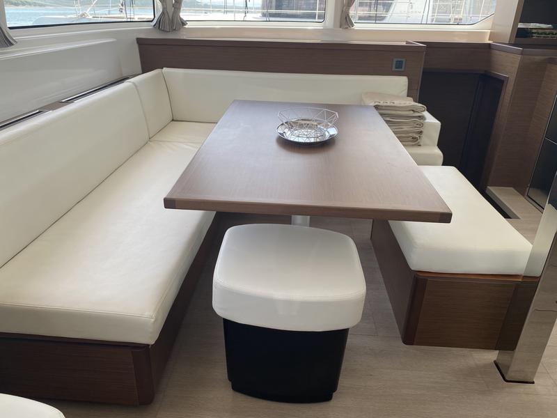 Book yachts online - catamaran - Lagoon 46 - Blue Alma (A/C, WM, Generator, Inverter 12/220V) - rent