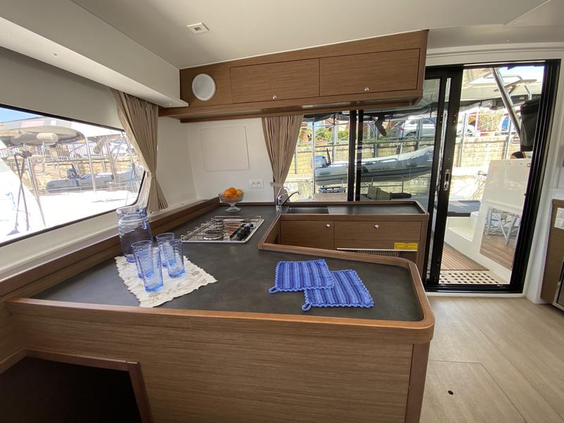 Book yachts online - catamaran - Lagoon 42 - Blue Eyes (WM, Inverter, Fans) - rent