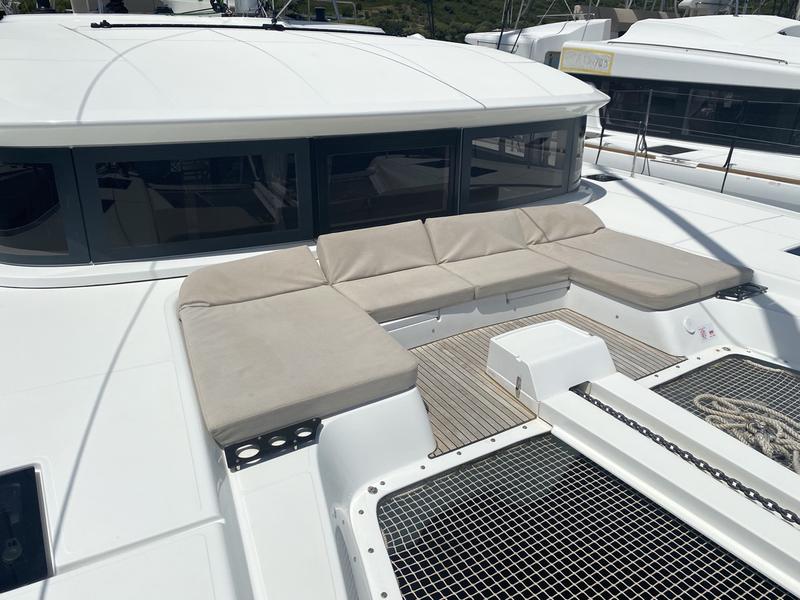 Book yachts online - catamaran - Lagoon 50 - Croda Rossa - rent