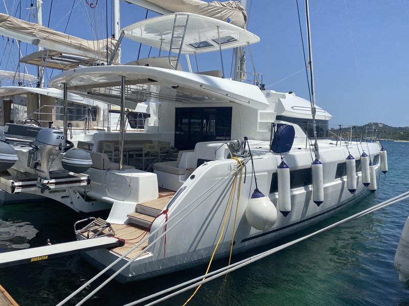 Book yachts online - catamaran - Lagoon 50 - Croda Rossa - rent