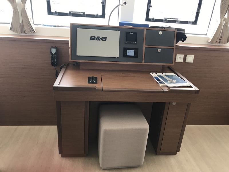 Book yachts online - catamaran - Lagoon 52F - 6 cab - Dugongo II (TOR) (6 cab + 1 crew) (A/C, WM, Generator, Inverter, Tender Lift) - rent
