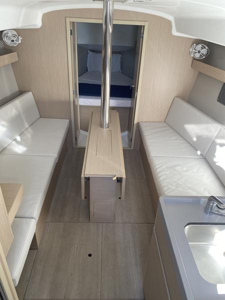 Book yachts online - sailboat - Oceanis 34.1 - Angelica - rent