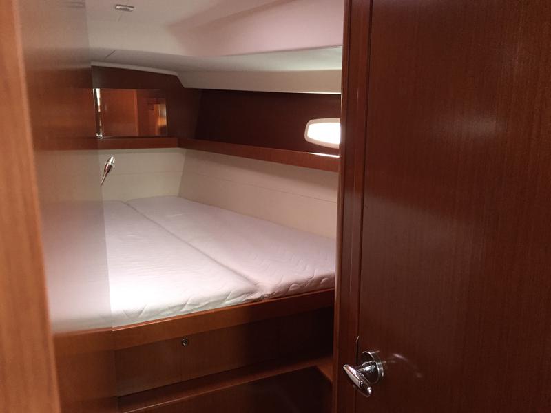 Book yachts online - sailboat - Oceanis 50 Family - Kochab II - rent
