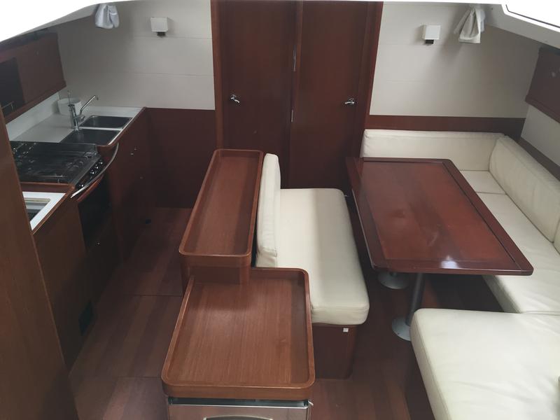 Book yachts online - sailboat - Oceanis 50 Family - Kochab II - rent