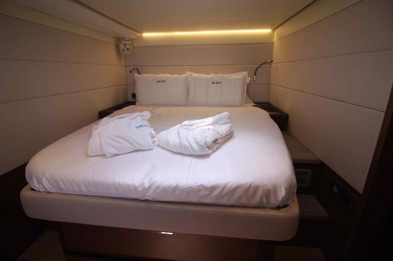 Book yachts online - catamaran - Lagoon 620 (10+3) - The Sun (TOR) (5 cab + 3 crew) (AC, WM, Generator, Inverter, Tender Lift) - rent