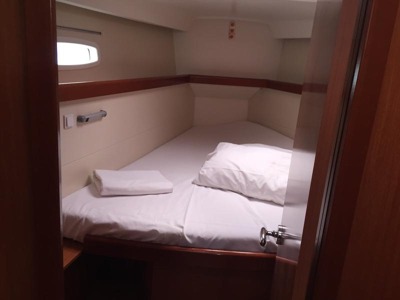 Book yachts online - sailboat - Oceanis 46 - Meissa - rent