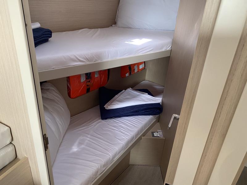 Book yachts online - sailboat - Oceanis 40.1 - Blue Eyes II - rent