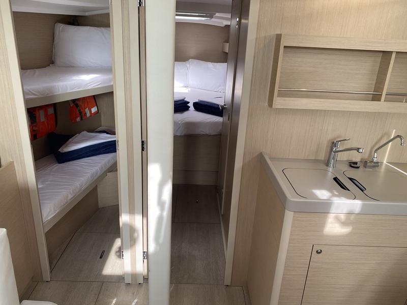 Book yachts online - sailboat - Oceanis 40.1 - Blue Eyes II - rent
