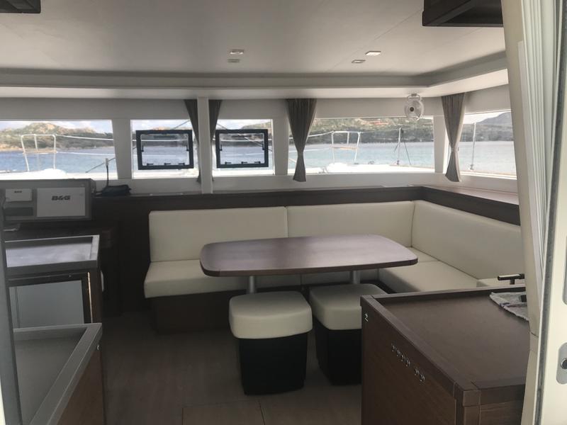 Book yachts online - catamaran - Lagoon 450F - Cor Caroli (GND) (A/C, WM, Generator, Inverter) - rent
