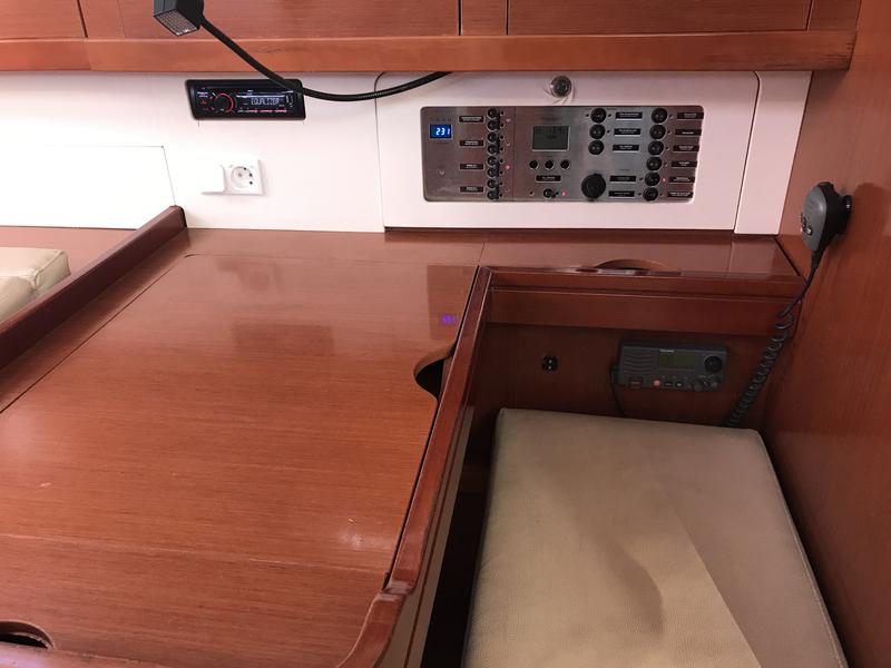 Book yachts online - sailboat - Oceanis 50 Family - Spica - rent