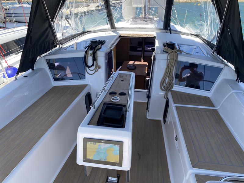 Book yachts online - sailboat - Dufour 360 Grand Large - Volpetta - rent