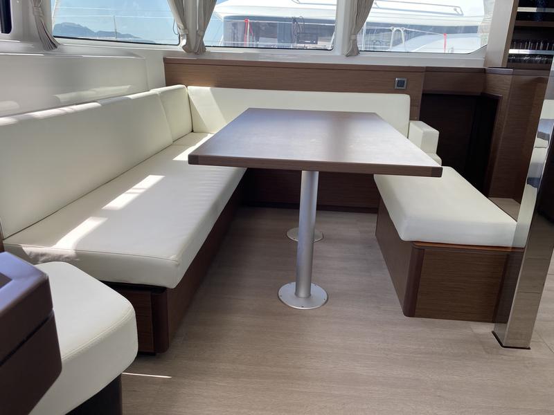 Book yachts online - catamaran - Lagoon 46 - Rolling Stones (A/C, WM, Generator, Inverter 12/220V) - rent