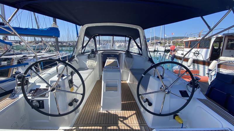 Book yachts online - sailboat - Oceanis 35.1 - Polis - rent
