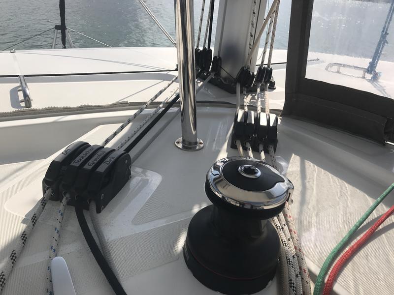 Book yachts online - catamaran - Lagoon 42 - Benetnash II (GND) (A/C, WM, Generator, Inverter) - rent