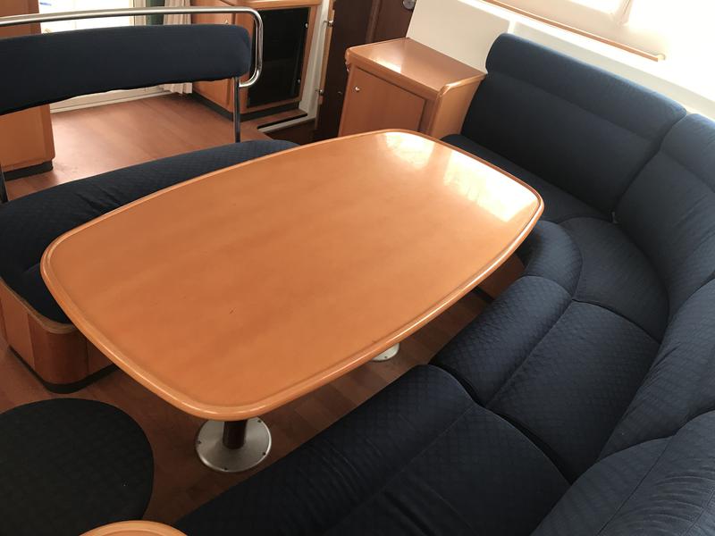 Book yachts online - catamaran - Lagoon 440 - Isis (Generator) - rent