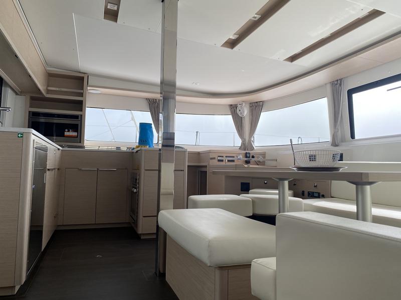 Book yachts online - catamaran - Lagoon 46 - Archè II - rent